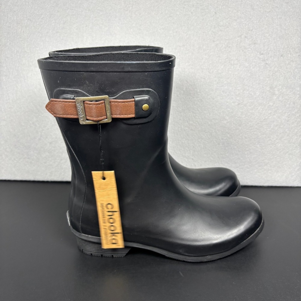 Chooka Women's Size 6 City Solid Mid Rain Boots Black Rubber Waterproof Buckle